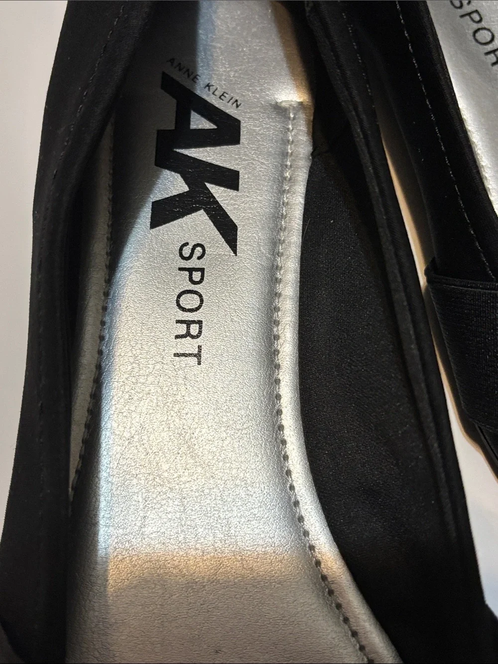 Anne Klein Black Pointed-Toe Cross-Strap Flats